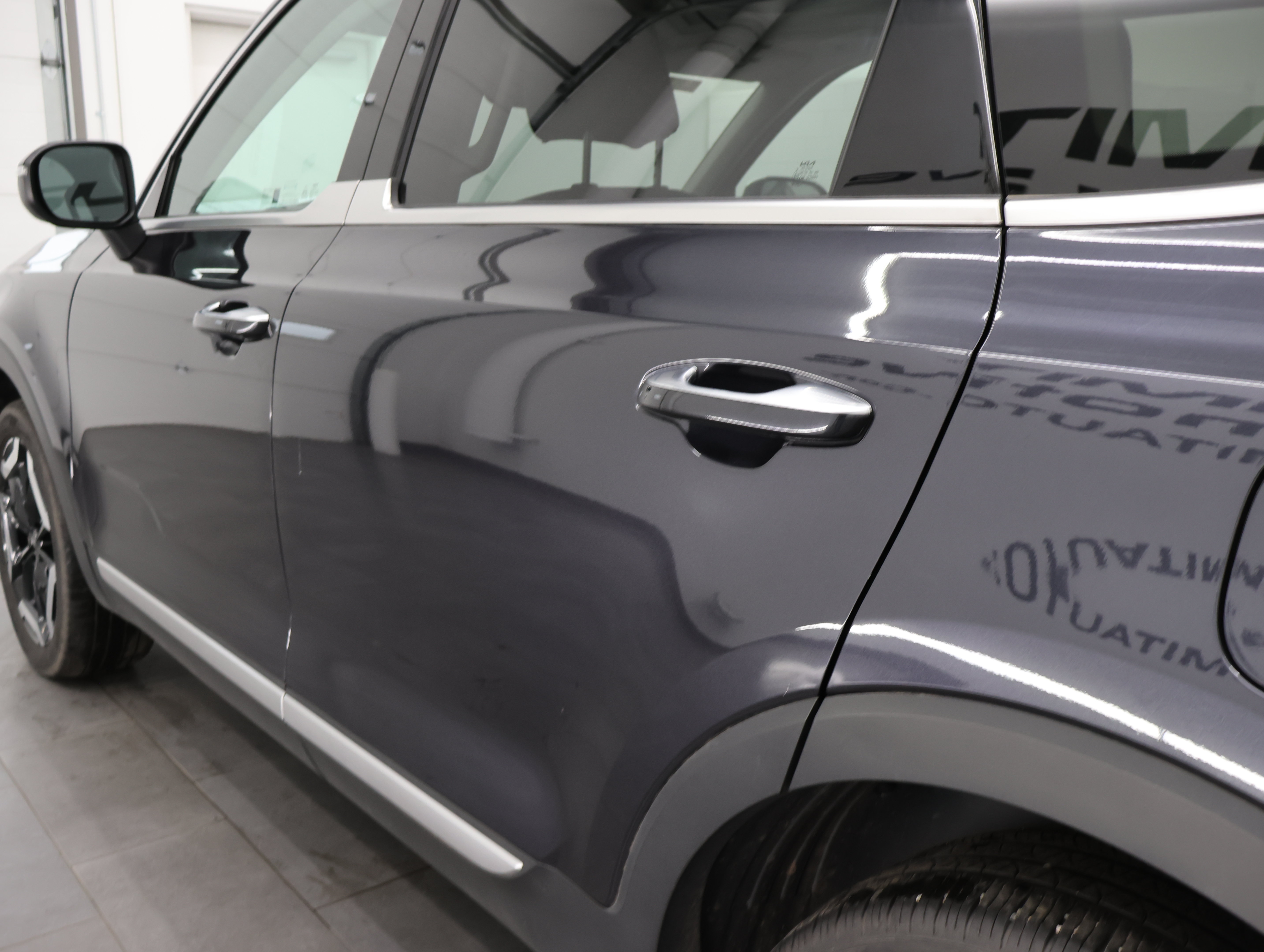 Used 2025 Kia Telluride S AWD/4WD image 35