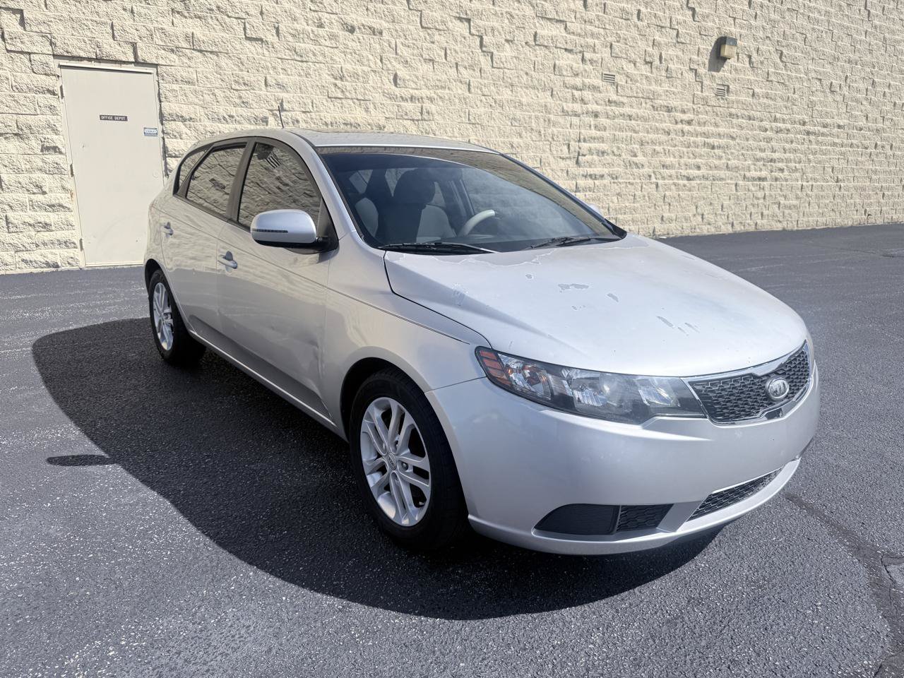 Used 2011 Kia Forte EX FWD image 7
