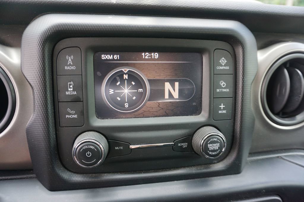 Used 2020 Jeep Wrangler Sport AWD/4WD image 10