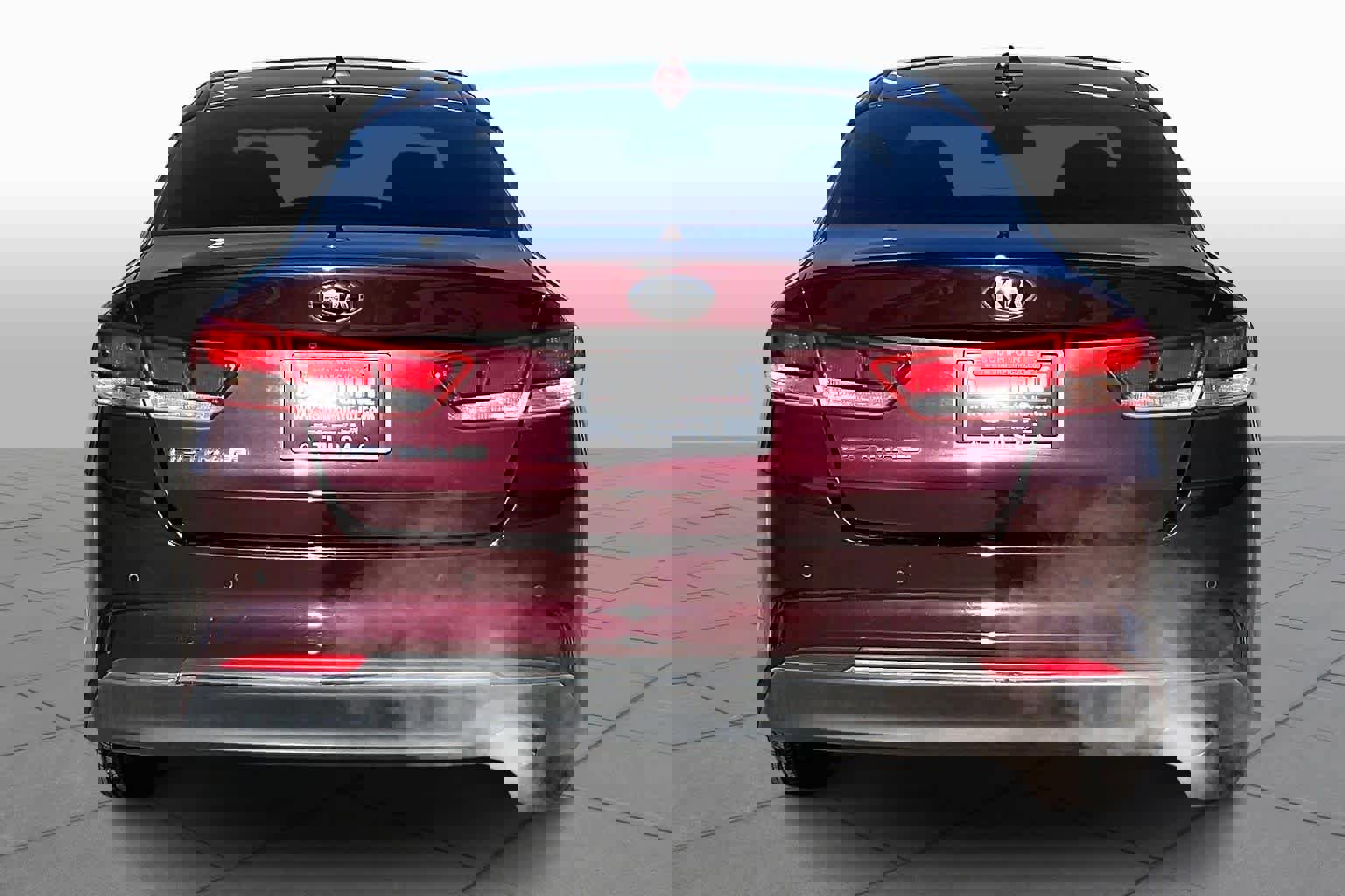 Used 2018 Kia Optima LX image 4