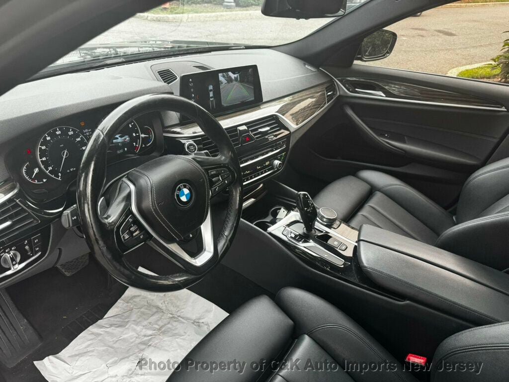 Used 2018 BMW 530i xDrive AWD/4WD image 13