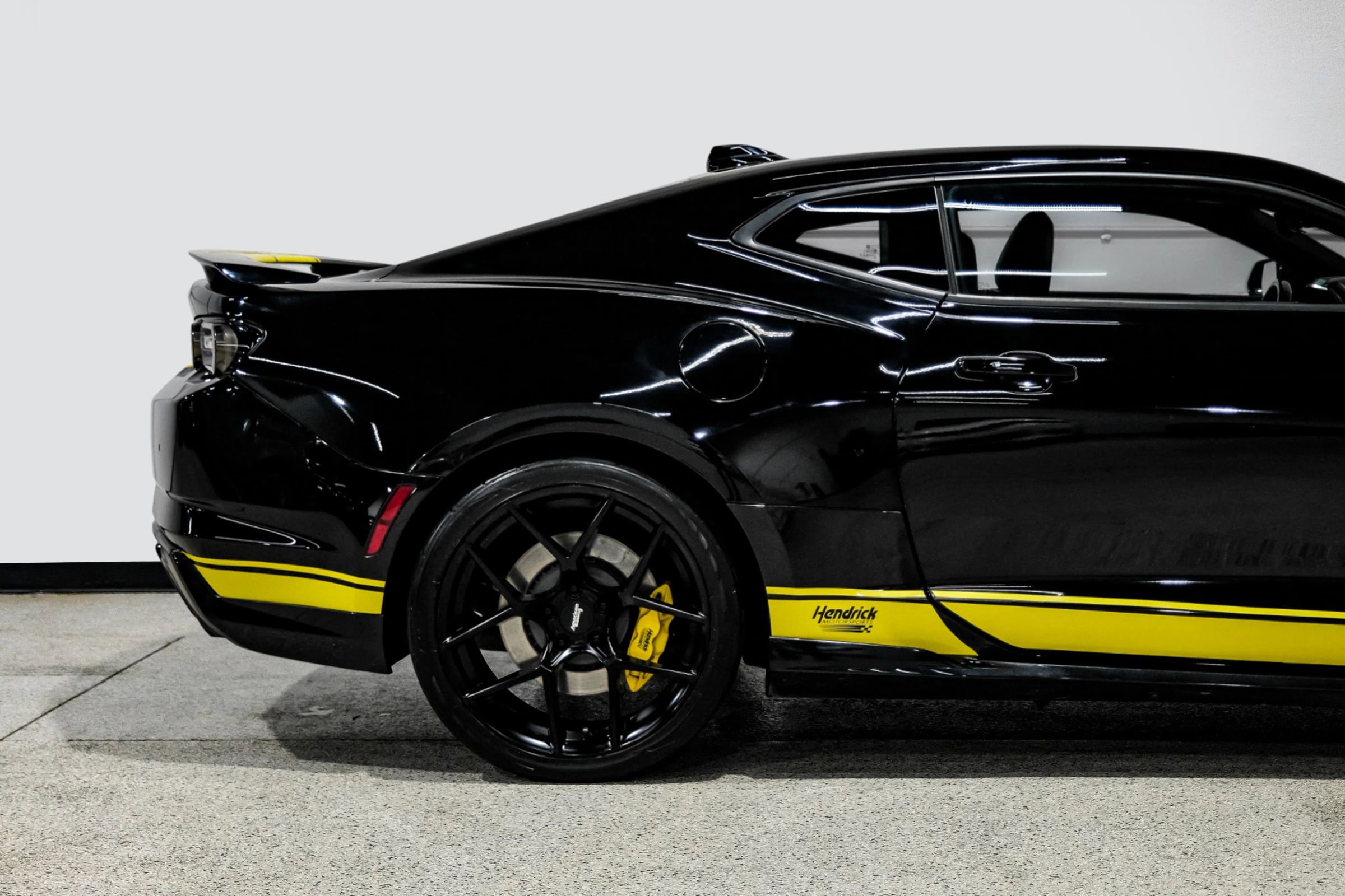 Used 2020 Chevrolet Camaro SS RWD image 10