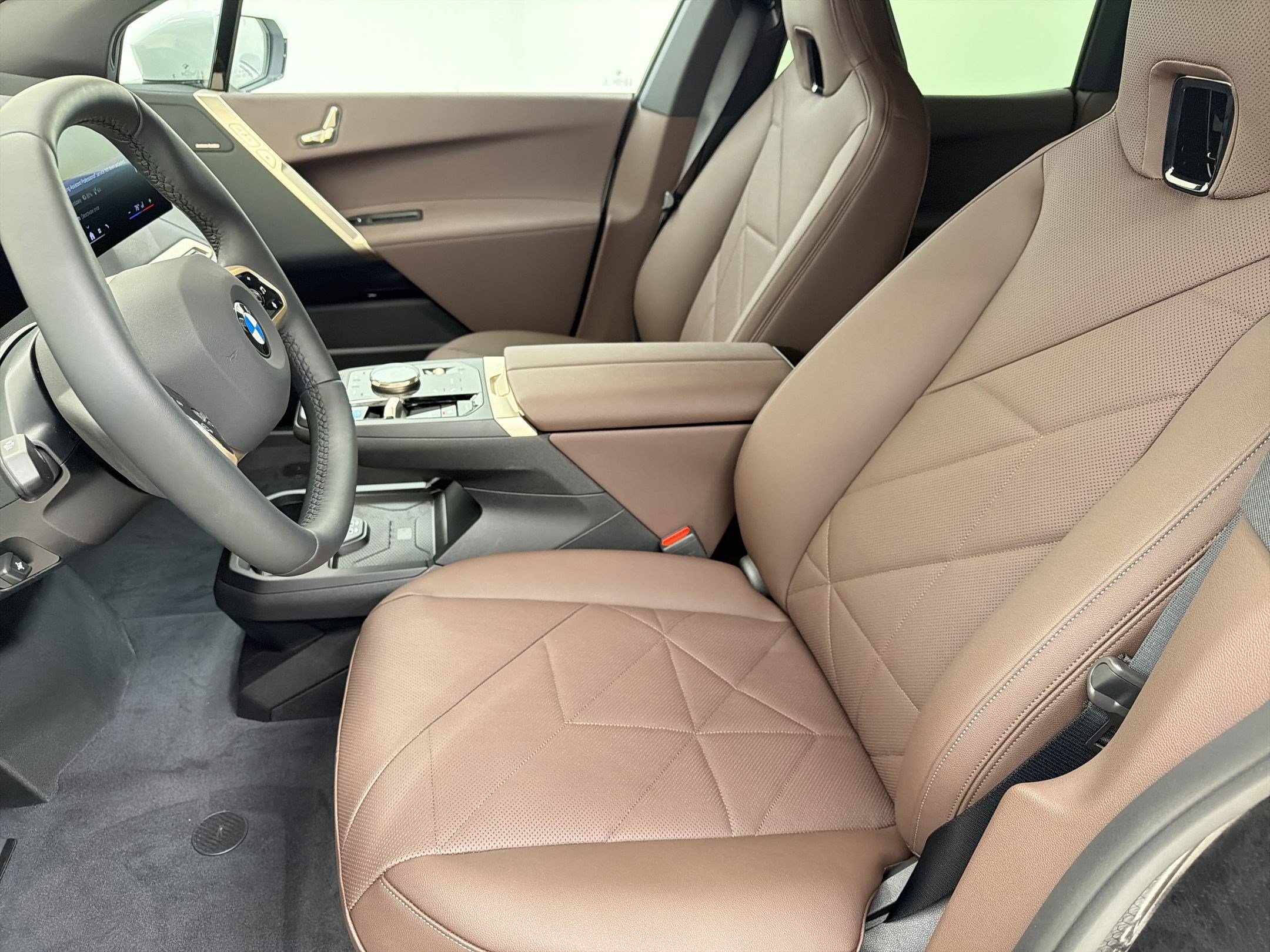 New 2026 BMW iX xDrive45 image 5