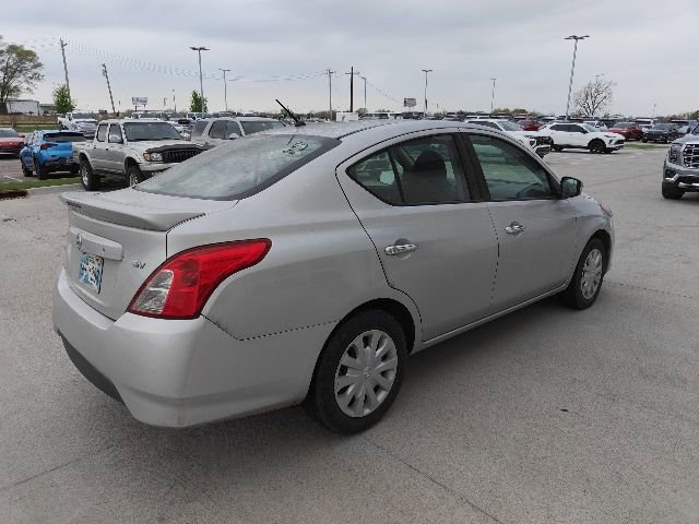Used 2017 Nissan Versa SV FWD image 7