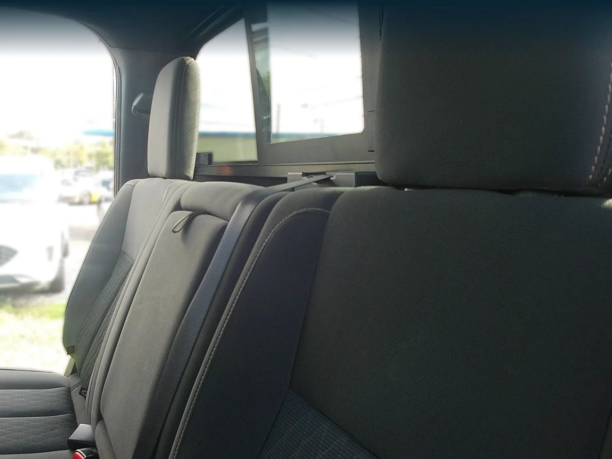 Used 2018 Nissan Titan SV w/ SV Convenience Package AWD/4WD image 30