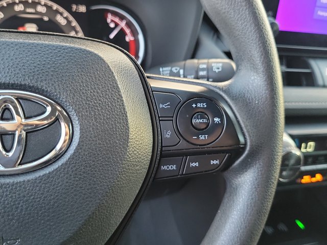 Used 2024 Toyota RAV4 XLE FWD image 16
