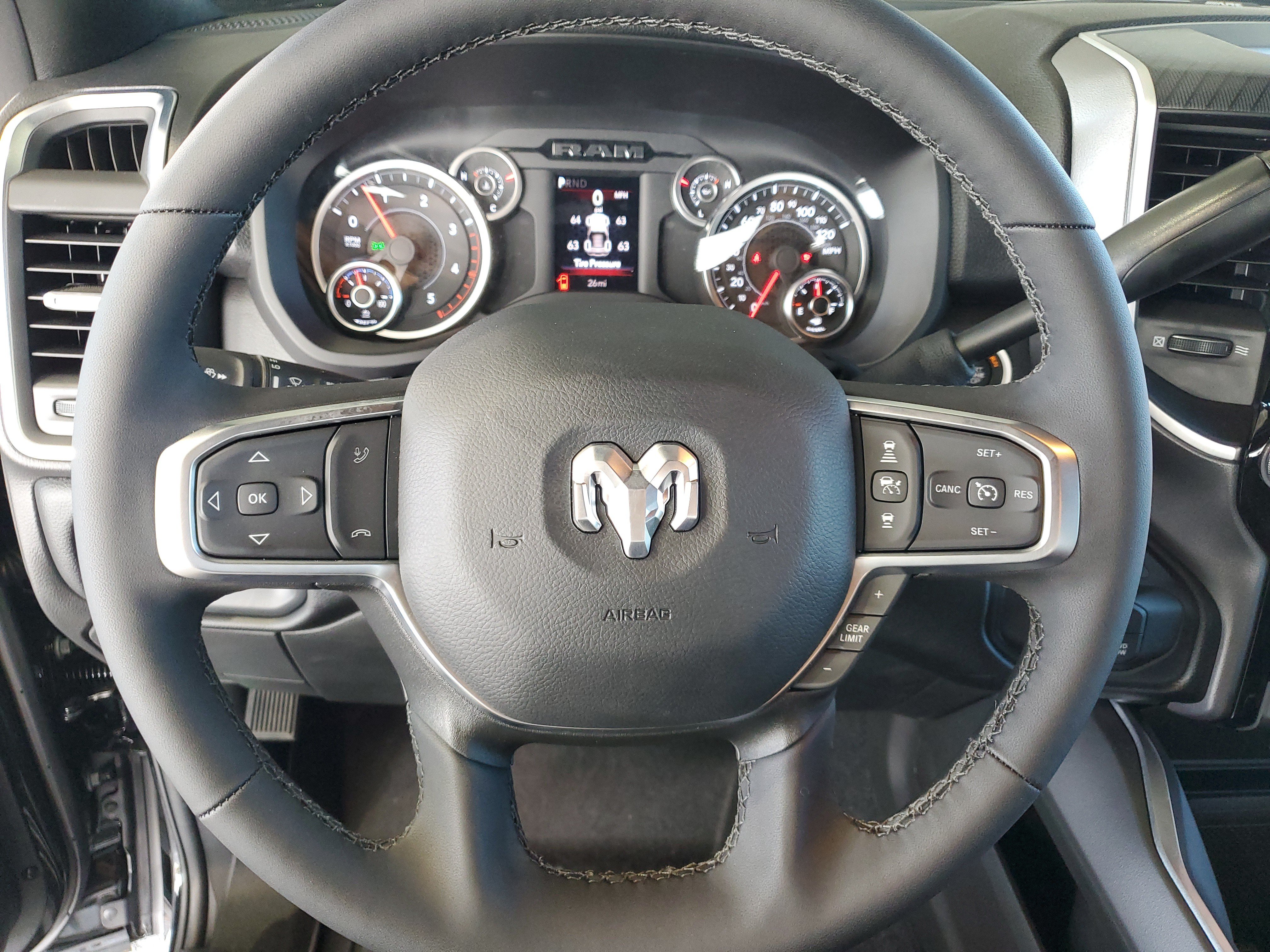 New 2025 RAM 2500 Big Horn AWD/4WD image 22
