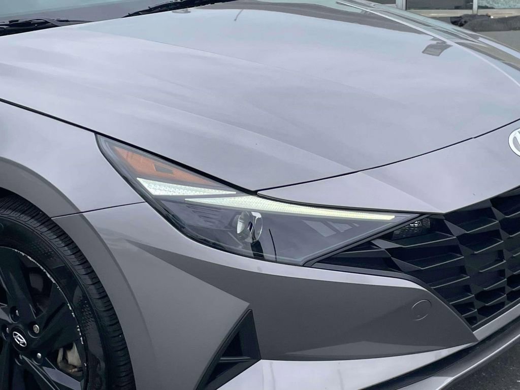 Used 2023 Hyundai Elantra SEL image 10