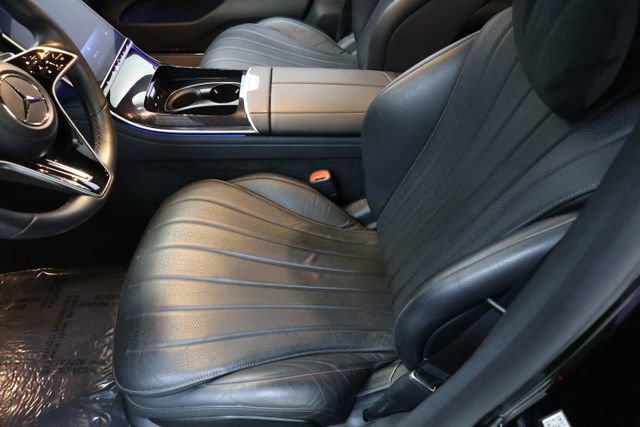 Used 2022 Mercedes-Benz S 580 4MATIC Sedan w/ AMG Line Package image 94