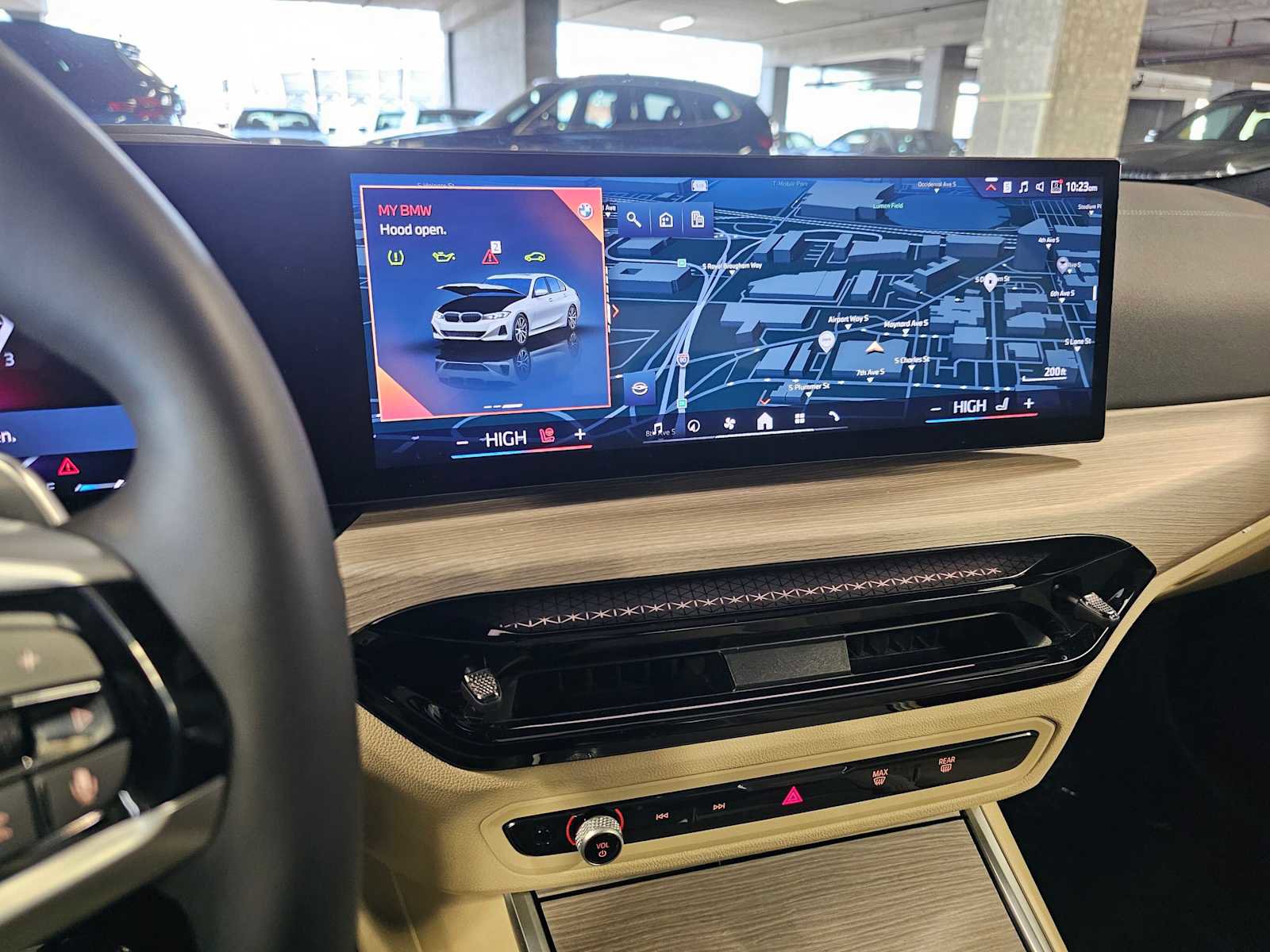 Used 2025 BMW 330i xDrive 330i xDrive w/ Premium Package image 13