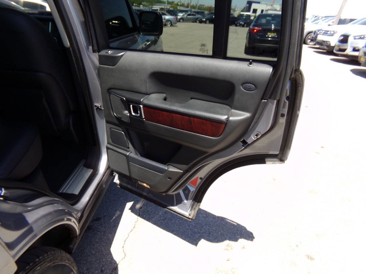 Used 2012 Land Rover Range Rover HSE image 21