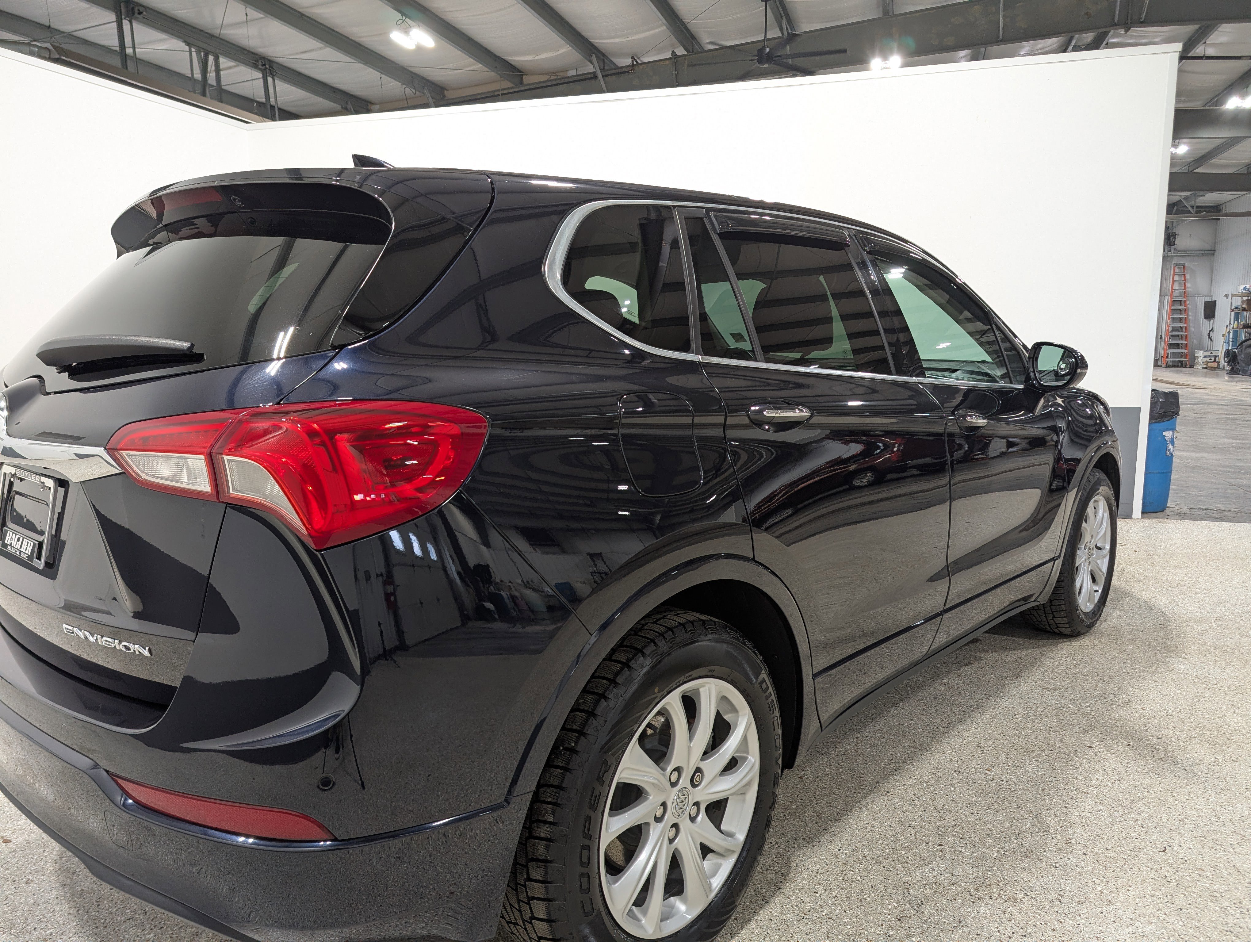 Used 2020 Buick Envision Preferred FWD image 3