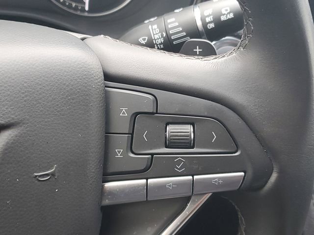 Certified 2025 Cadillac XT6 Luxury image 19