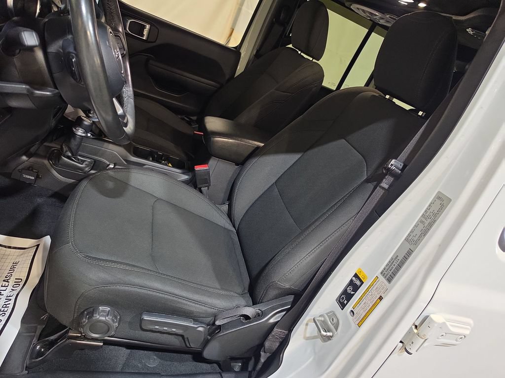 Used 2022 Jeep Wrangler Unlimited Sport AWD/4WD image 13