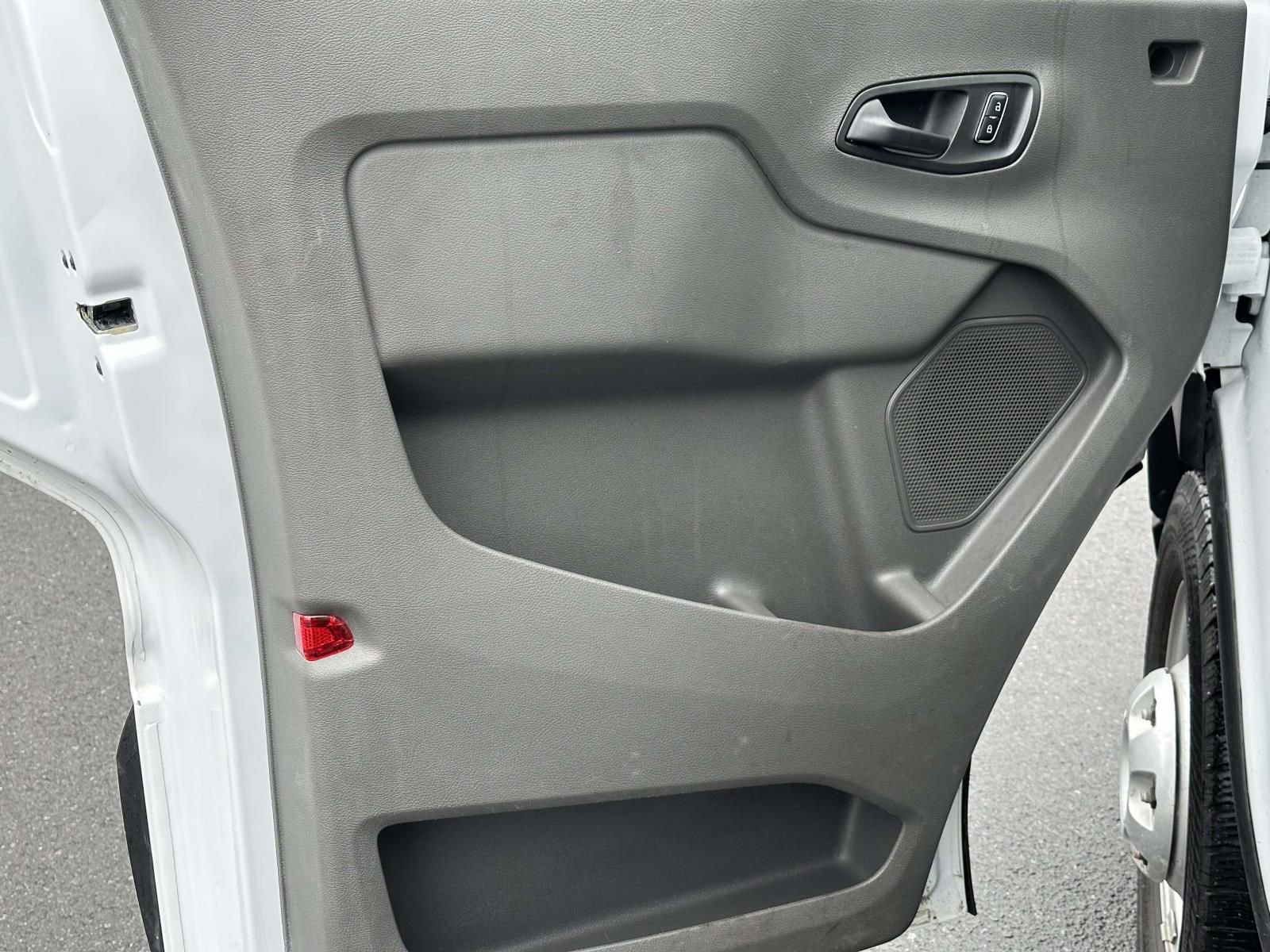 Used 2024 Ford Transit 250 Low Roof AWD w/ Exterior Upgrade Package image 19