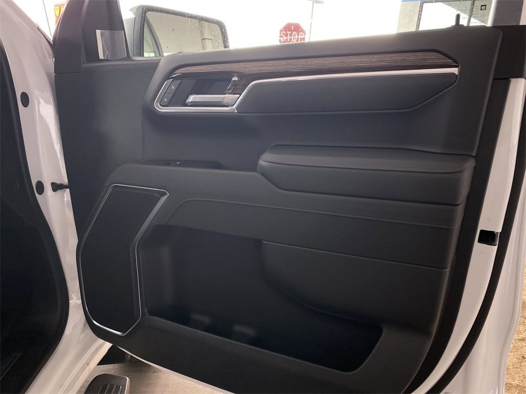 New 2026 GMC Sierra 1500 SLE image 42