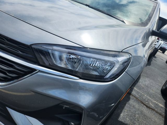 Used 2023 Buick Encore GX Select FWD image 23