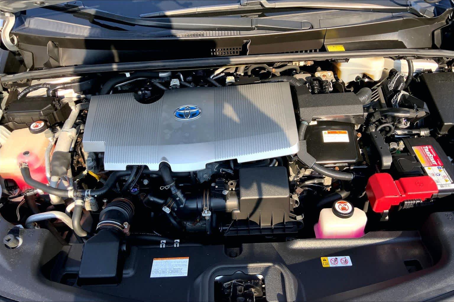 Used 2017 Toyota Prius Prime Advanced FWD image 32