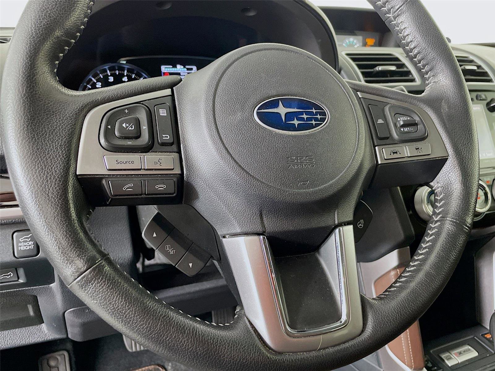 Used 2017 Subaru Forester 2.5i Touring AWD/4WD image 14
