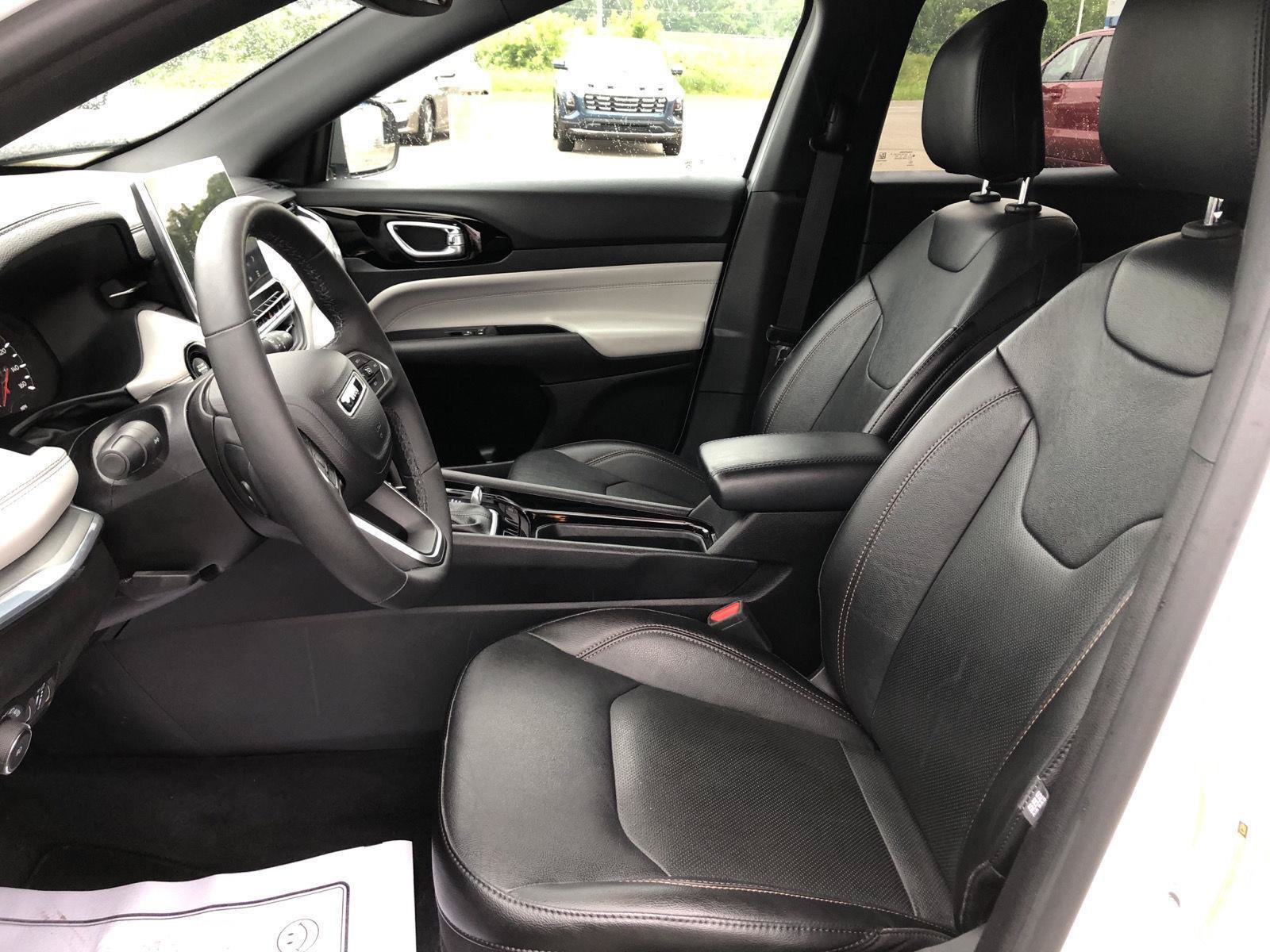 Used 2023 Jeep Compass Limited AWD/4WD image 18