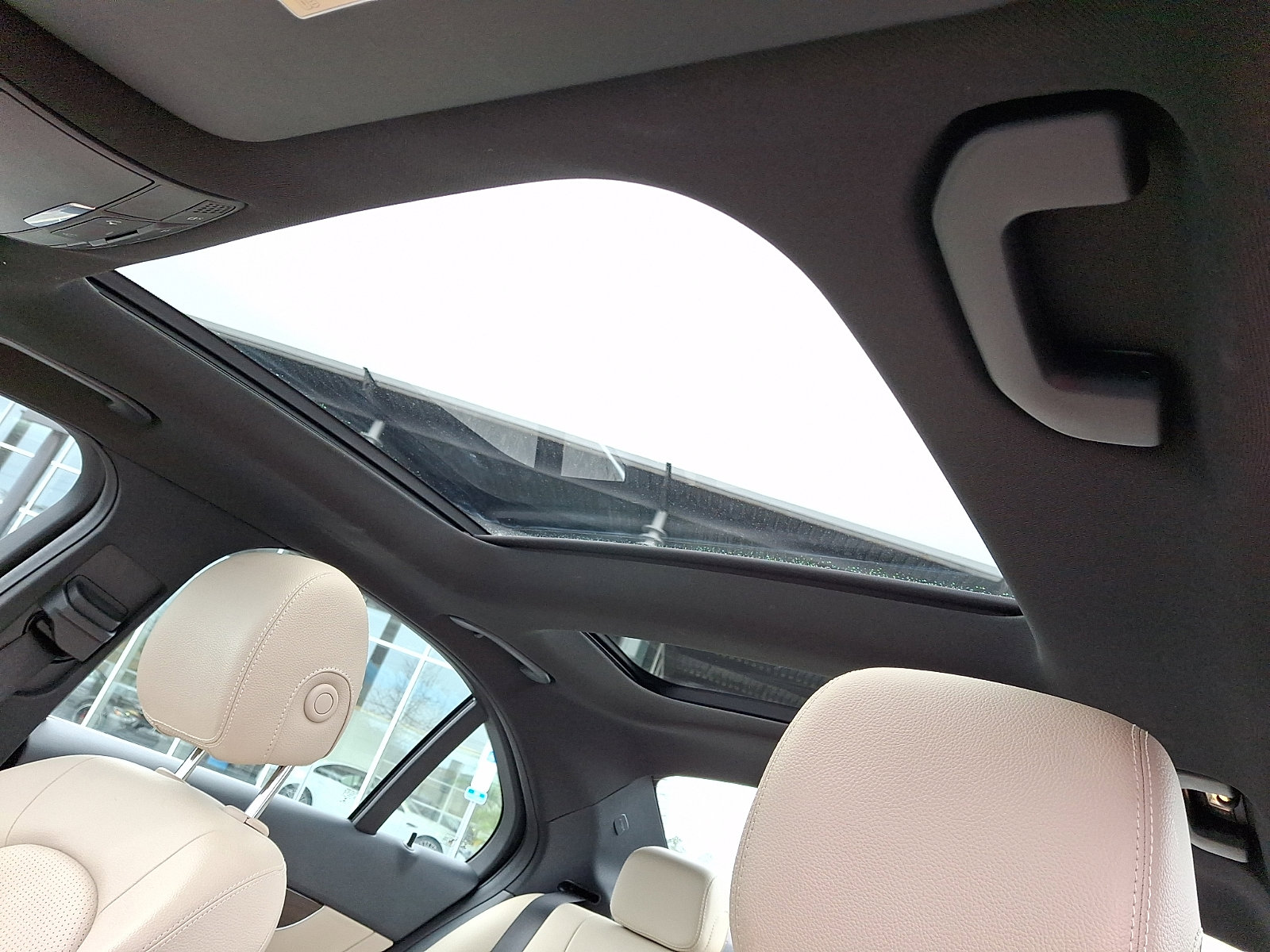 Certified 2018 Mercedes-Benz C 300 4MATIC Sedan image 14