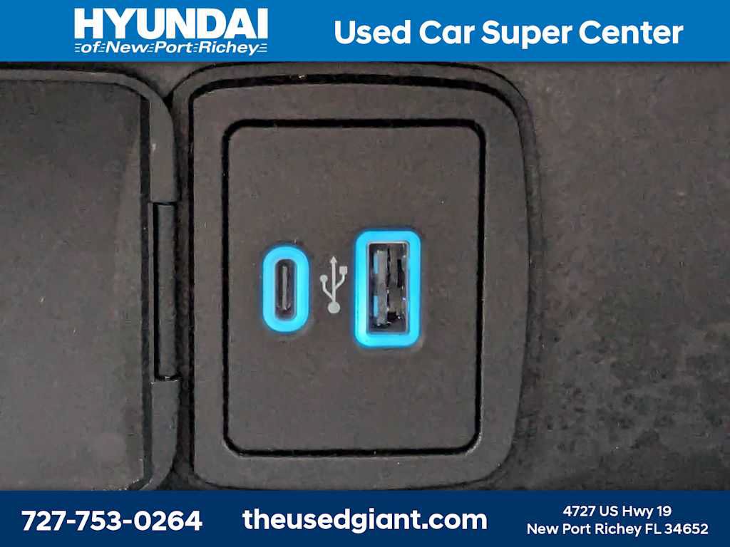 Used 2022 Ford Bronco Outer Banks AWD/4WD image 28