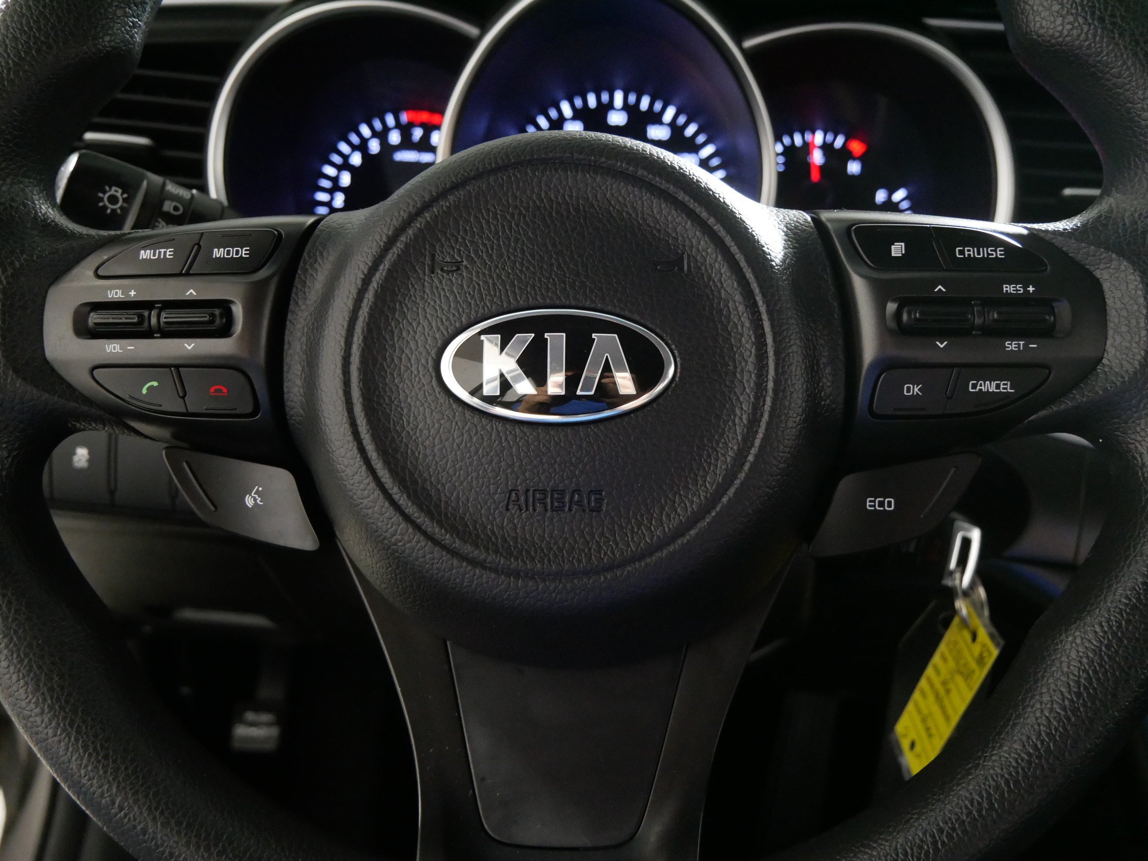 Used 2015 Kia Optima LX FWD image 25