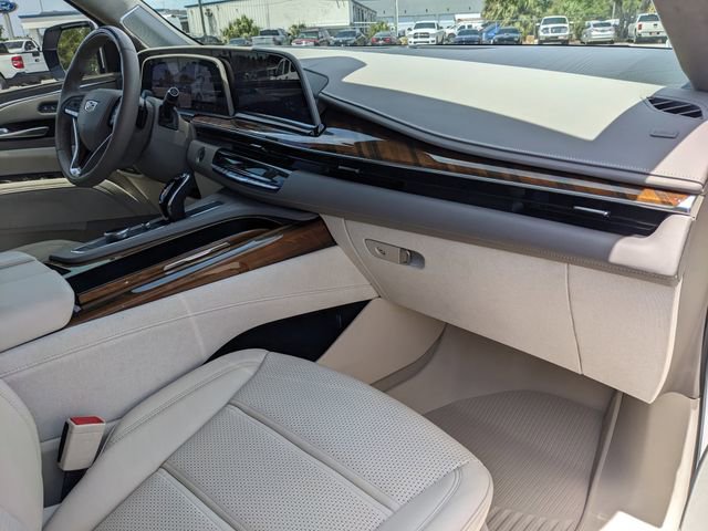 Used 2024 Cadillac Escalade Sport Platinum w/ Heavy-Duty Trailer Package image 14