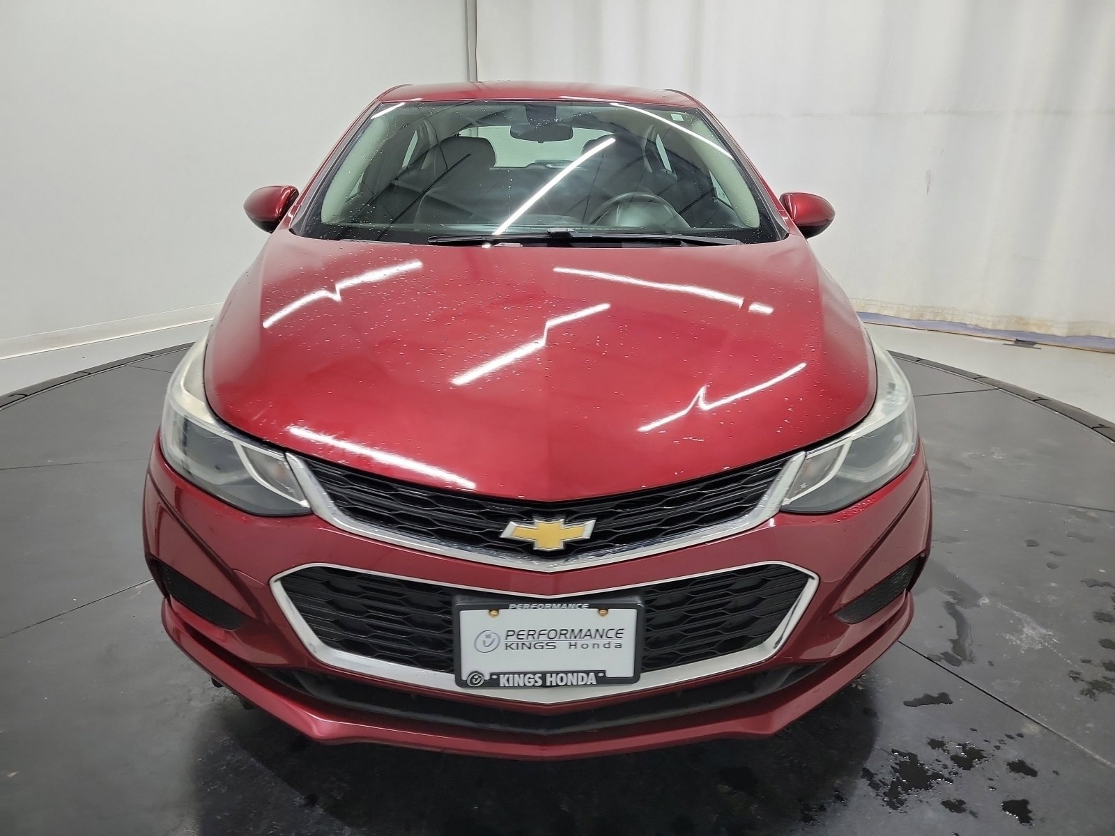 Used 2018 Chevrolet Cruze LT w/ Convenience Package image 2