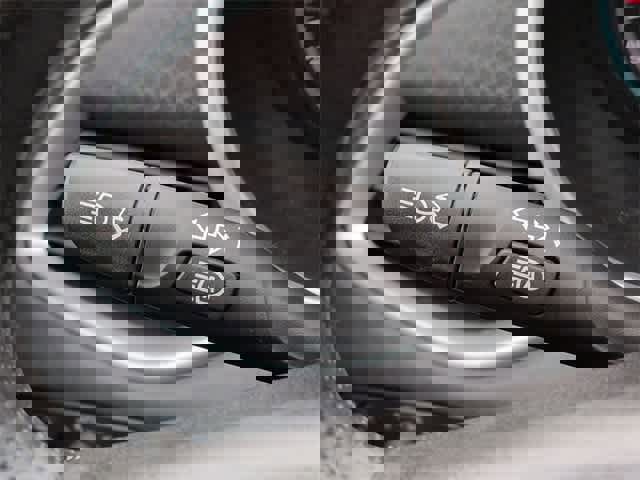 Used 2023 Chevrolet Malibu LT image 29