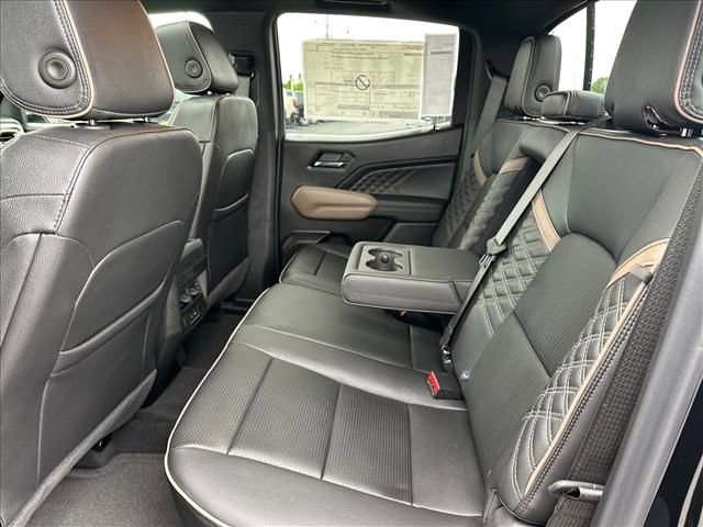 New 2026 GMC Canyon Denali AWD/4WD image 24