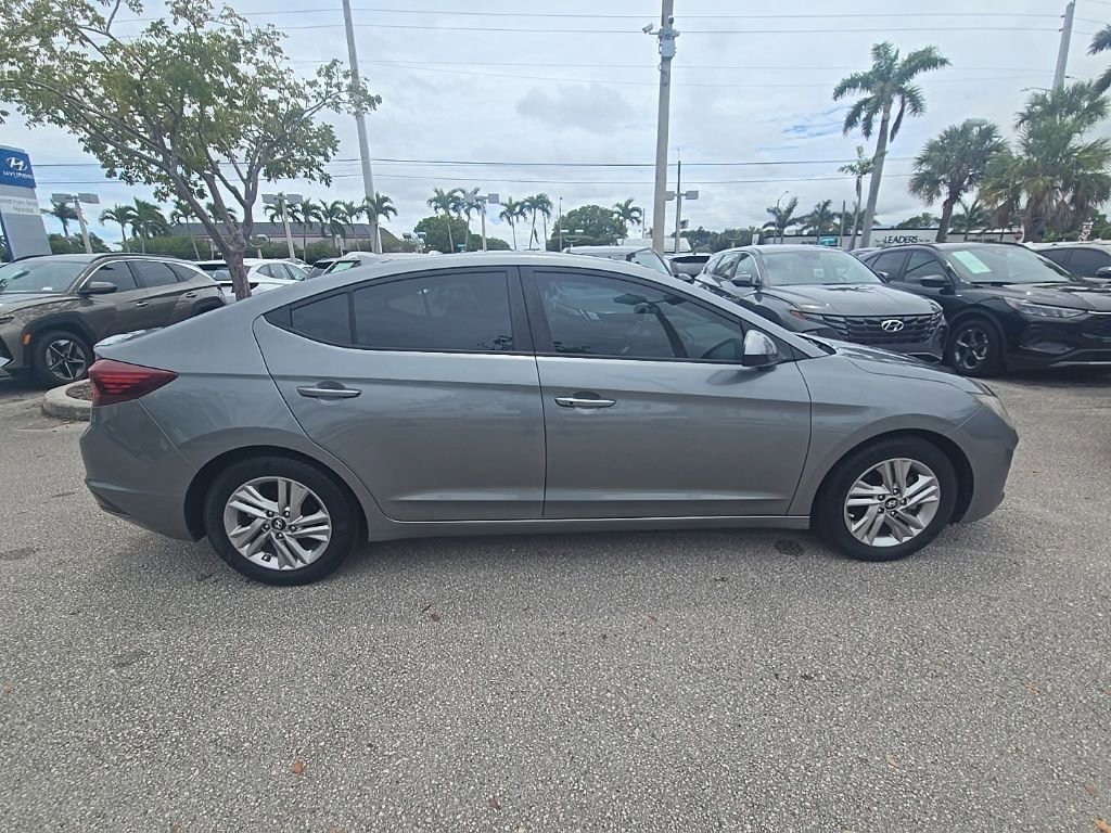 Used 2019 Hyundai Elantra Value Edition FWD image 4