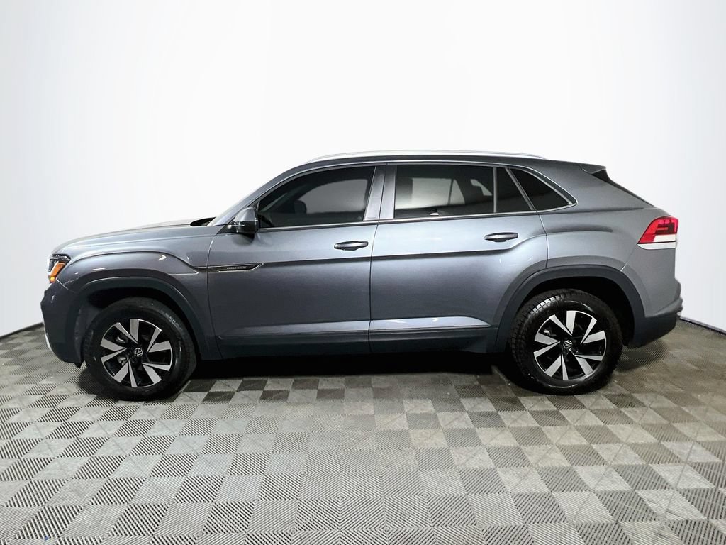 Used 2022 Volkswagen Atlas Cross Sport SE AWD/4WD image 4