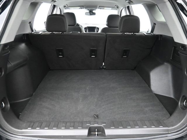 Used 2022 GMC Terrain SLE image 25