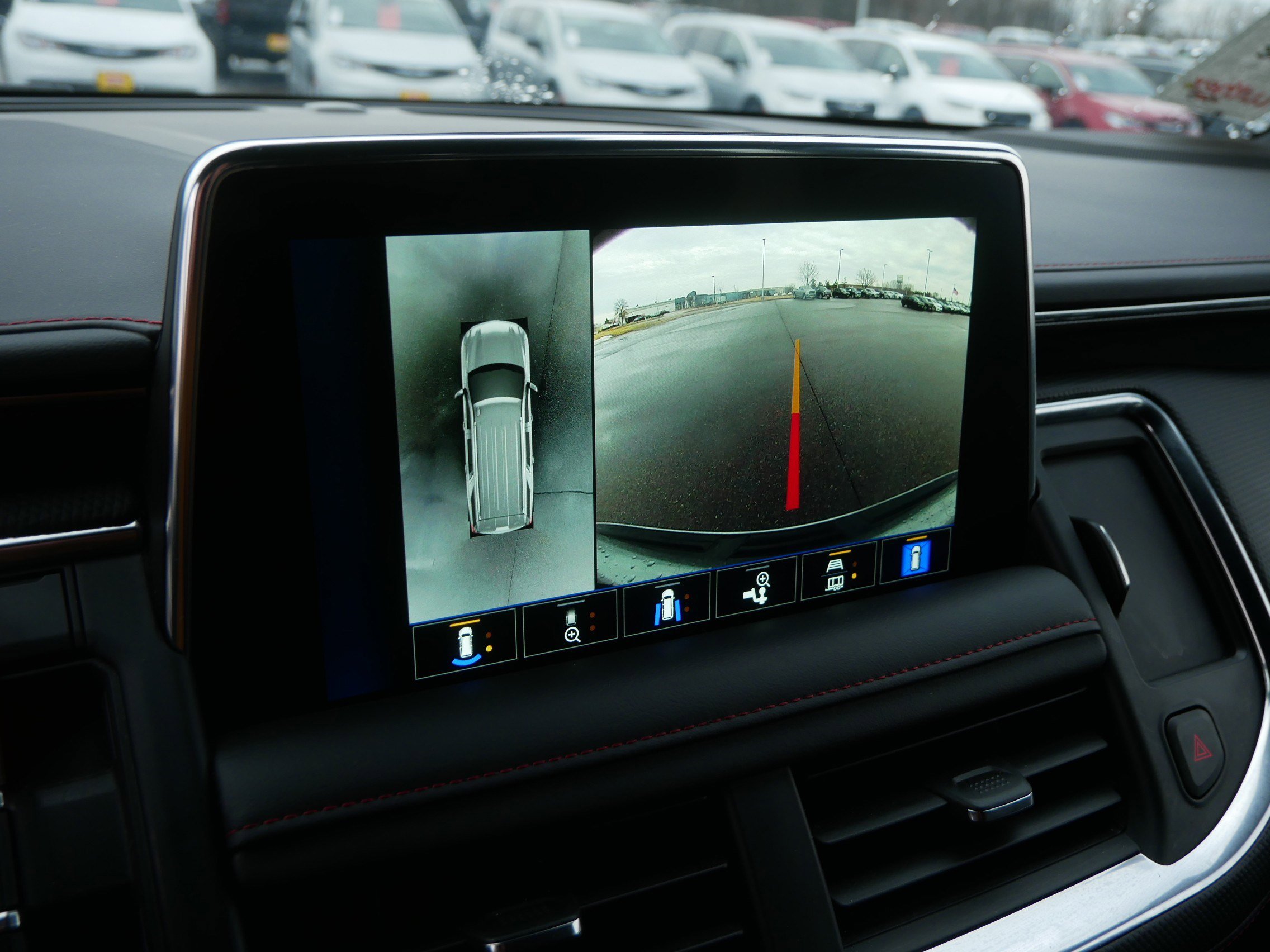 Used 2023 Chevrolet Suburban RST w/ Sport Performance Package image 35