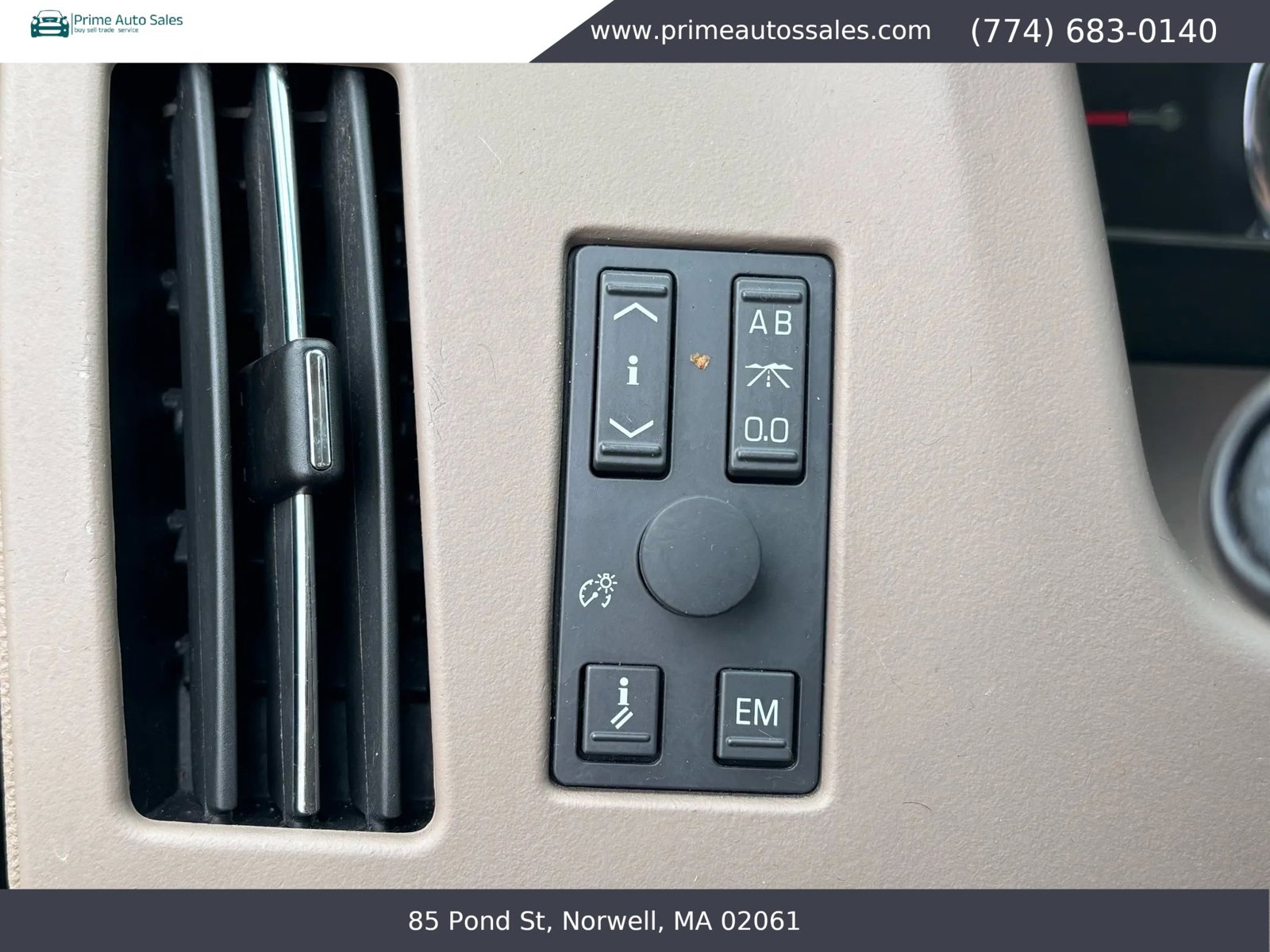 Used 2008 Cadillac STS AWD w/ Preferred Equipment Group image 18