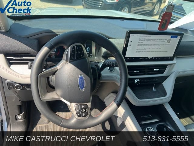 Used 2025 Ford Explorer Active w/ Active Comfort Package AWD/4WD image 9