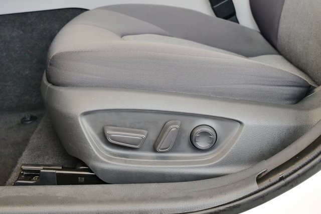 Used 2021 Toyota Camry LE image 11