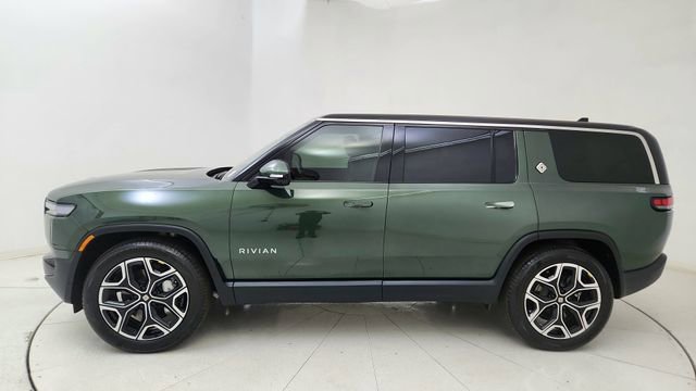 Used 2025 Rivian R1S Adventure image 3