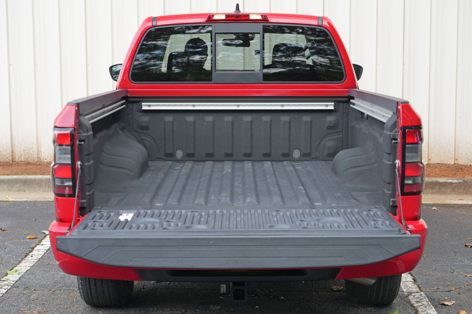 Used 2022 Nissan Frontier SV RWD image 9