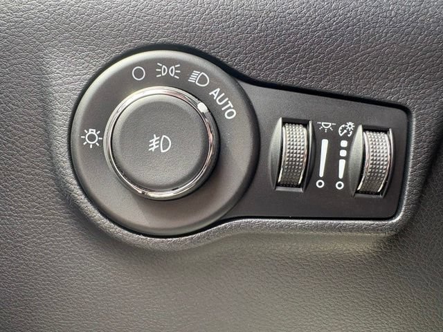 Used 2026 Jeep Compass Limited AWD/4WD image 19