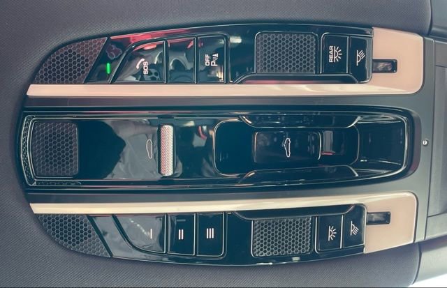 Used 2019 Porsche Cayenne Base image 22