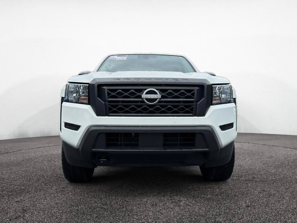 Used 2024 Nissan Frontier S AWD/4WD image 2