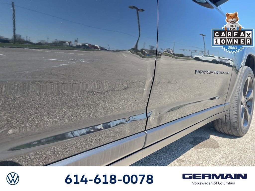 Used 2023 Jeep Grand Cherokee L Laredo AWD/4WD image 32