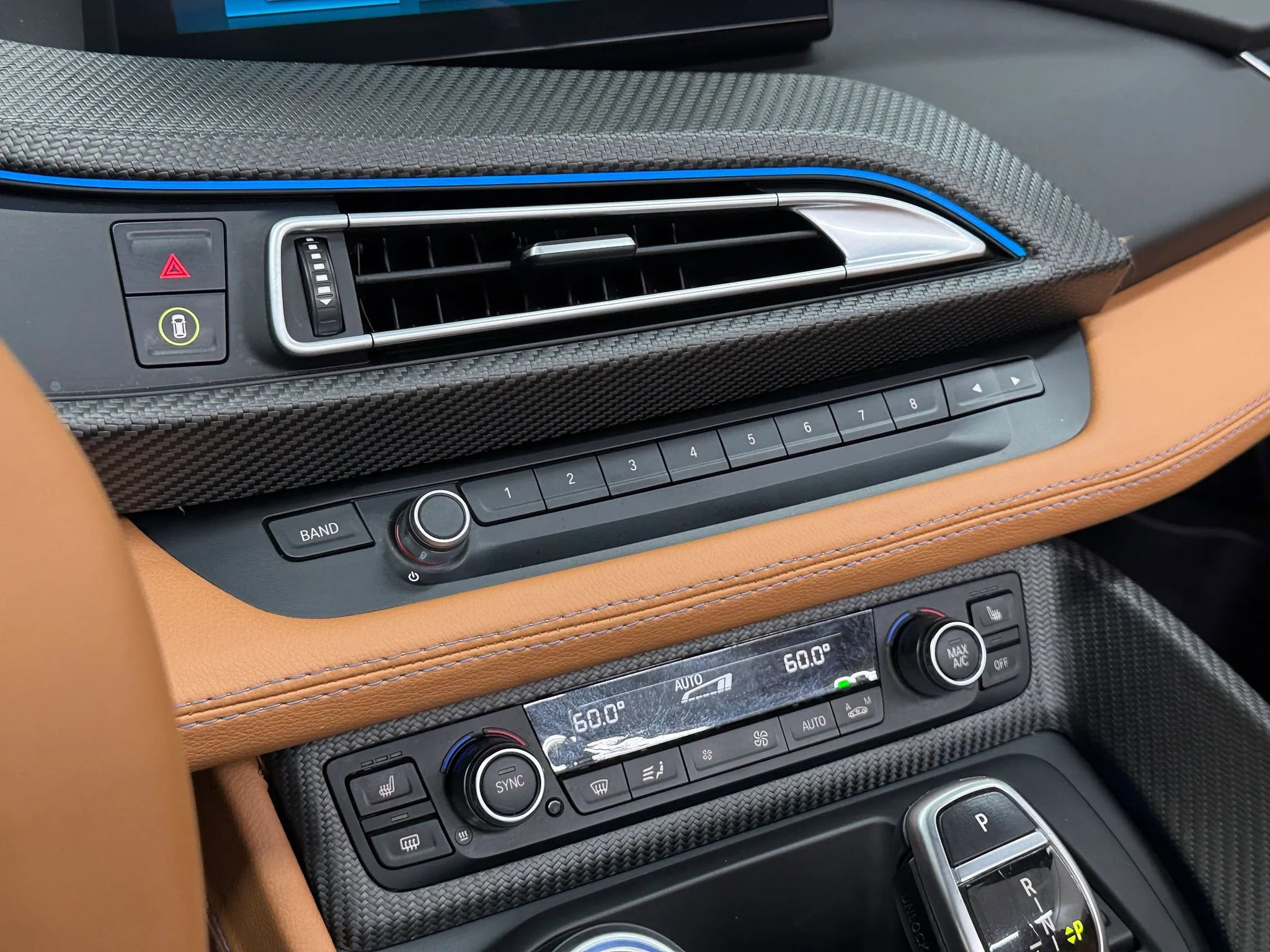 Used 2019 BMW i8 Roadster image 23