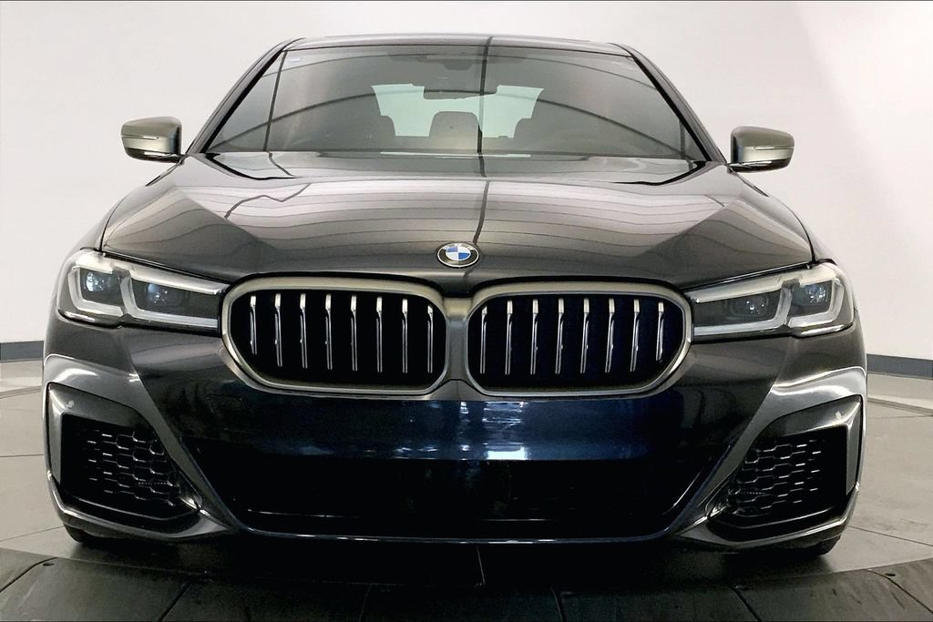Used 2022 BMW M550i xDrive w/ Executive Package AWD/4WD image 2