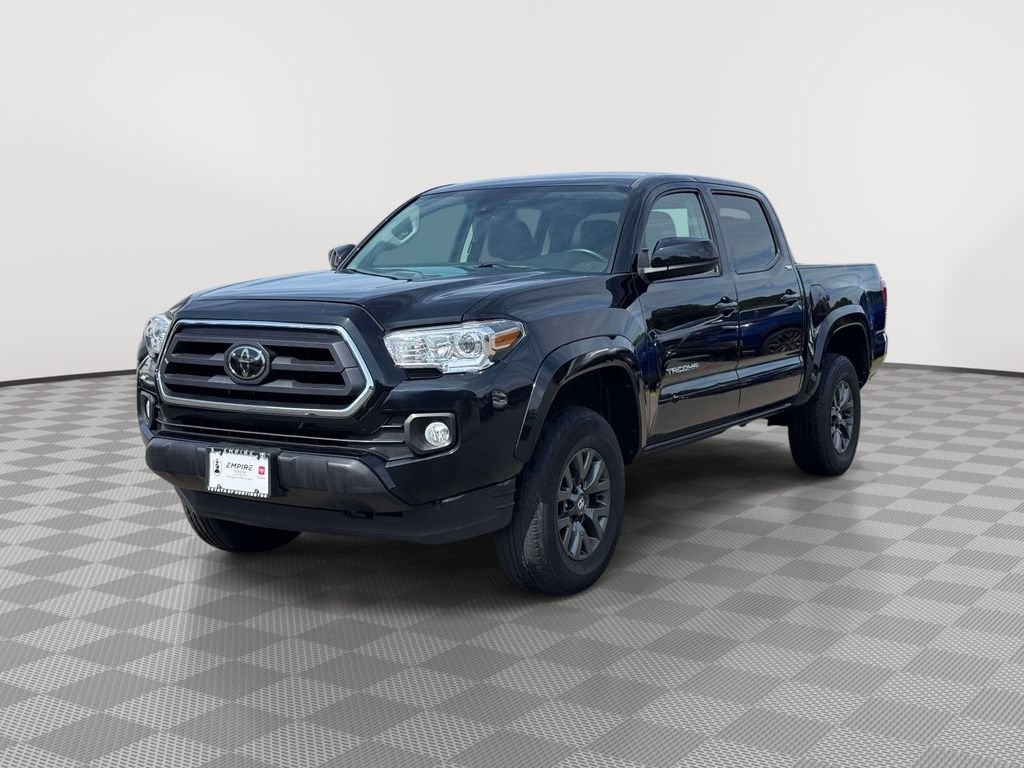 Used 2022 Toyota Tacoma SR5 AWD/4WD image 3