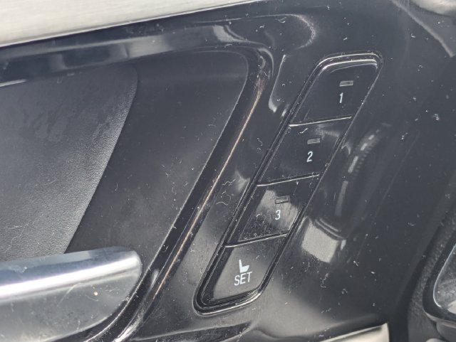 Certified 2024 Acura MDX w/ Technology Package FWD image 30