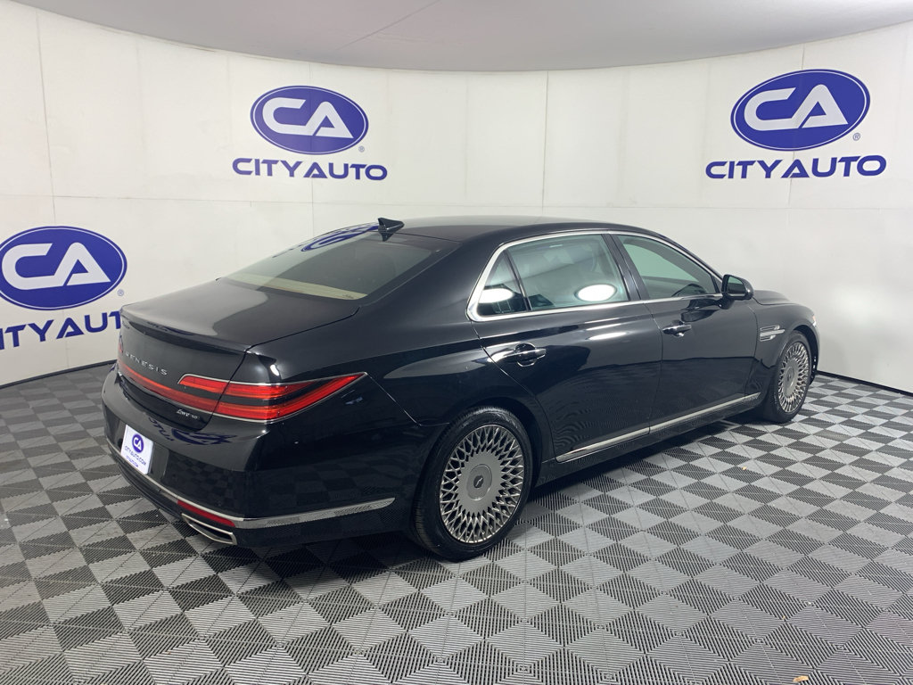 Used 2022 Genesis G90 5.0 Ultimate AWD/4WD image 3