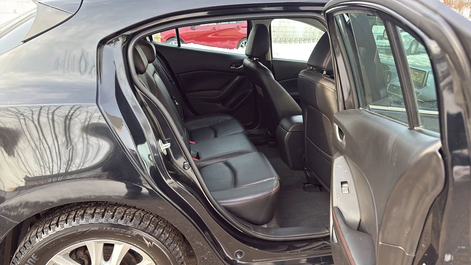 Used 2015 MAZDA MAZDA3 i Grand Touring image 25